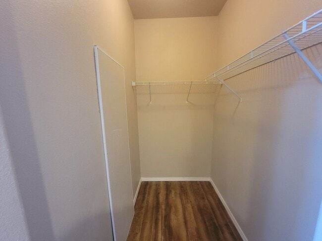 Building Photo - Horse-Friendly Burbank Home with Fenced Ya...