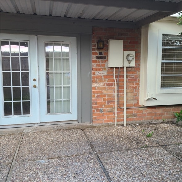 Building Photo - 14389 Misty Meadow Ln