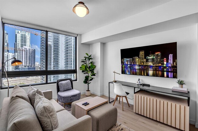 Building Photo - 225 N Miami Ave