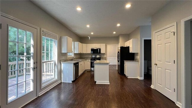 Building Photo - 2845 White Blossom Ln