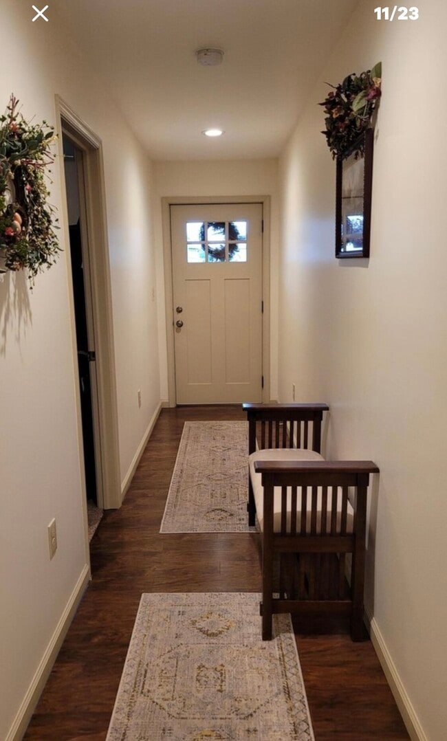 Building Photo - 1003 Catherine St