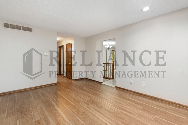 Building Photo - 8917 Nantucket St