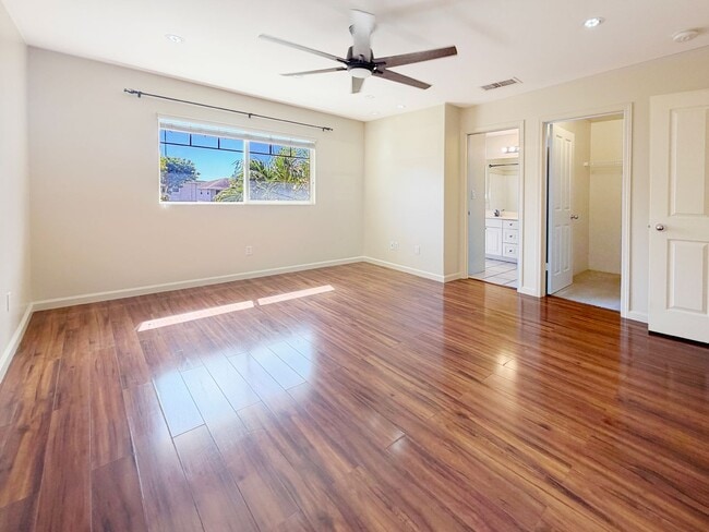 Building Photo - 91-1031 Kaimalie St #4K5
