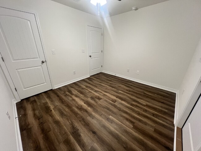 Building Photo - 6821 Whitney Polk Ct