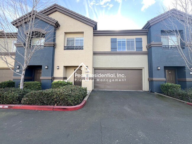 Primary Photo - Spacious 3bd/3ba North Natomas Townhouse