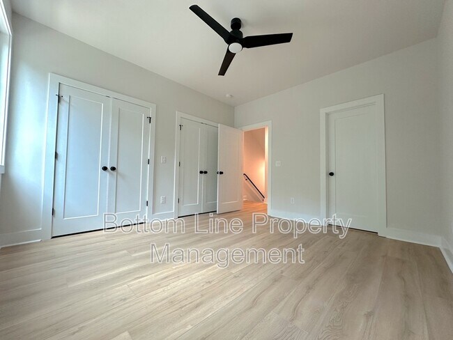 Building Photo - 1354 Briar Creek Rd