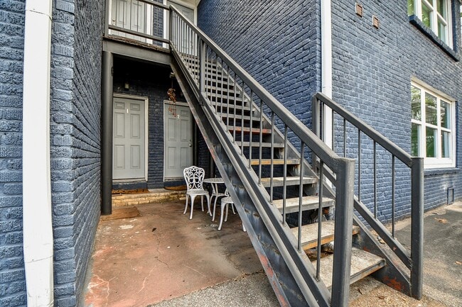 Building Photo - 1011 Enid St