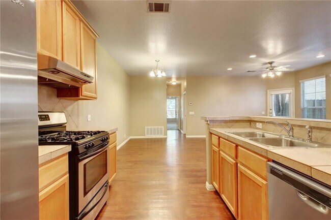 Building Photo - 705 Nelray Blvd