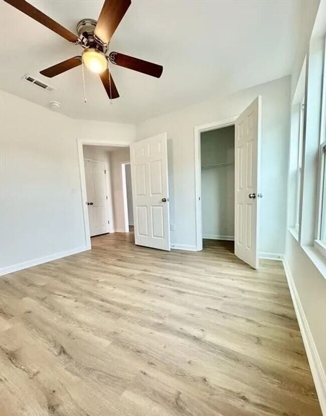 Building Photo - 177 S Spring View Dr