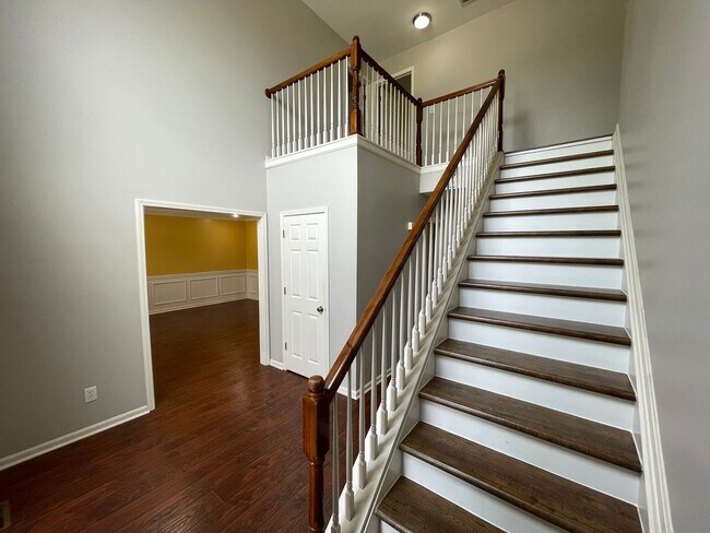 Building Photo - 10916 Collington Dr