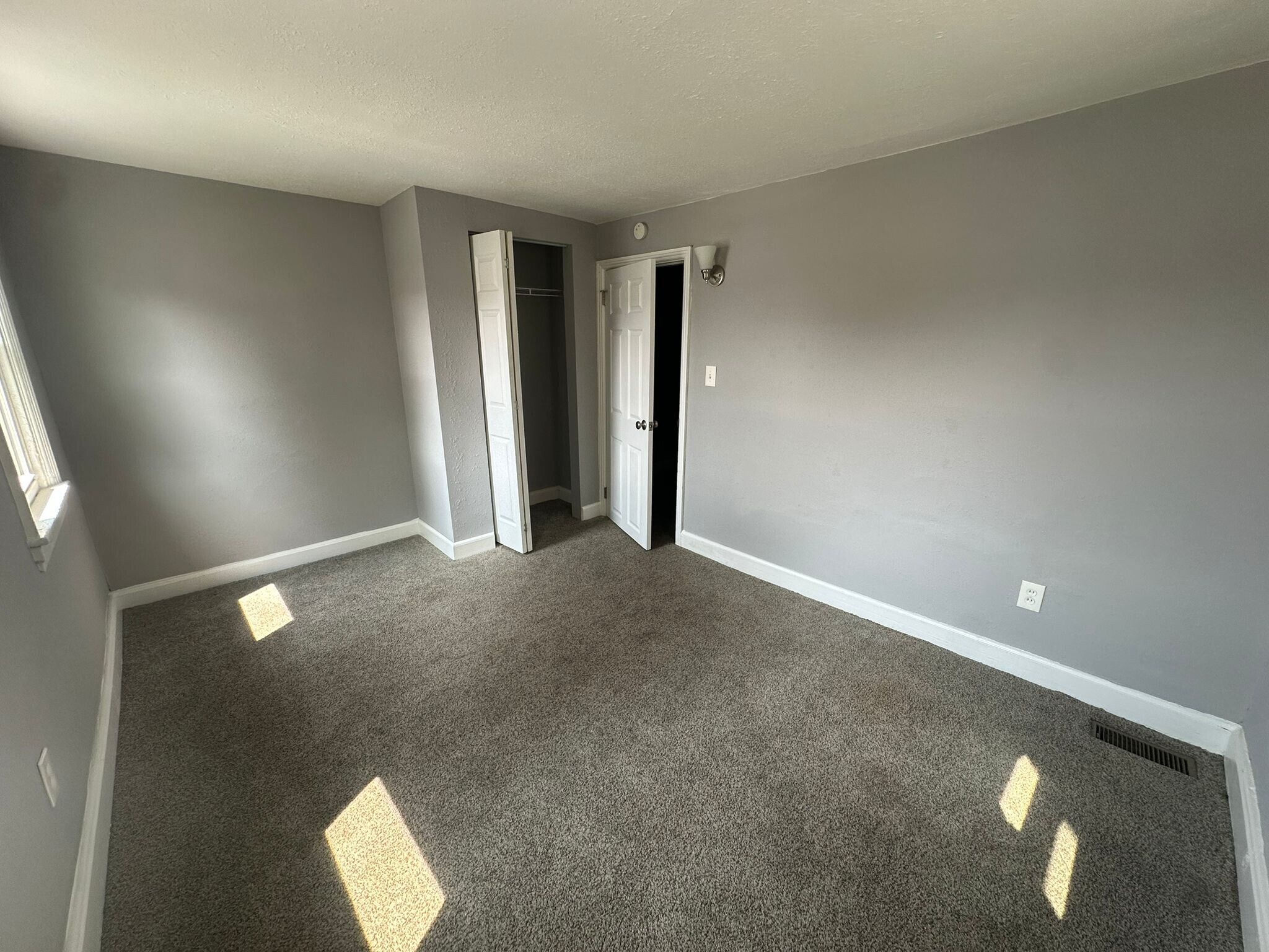 Bedroom 3 - 21 Girard Ave