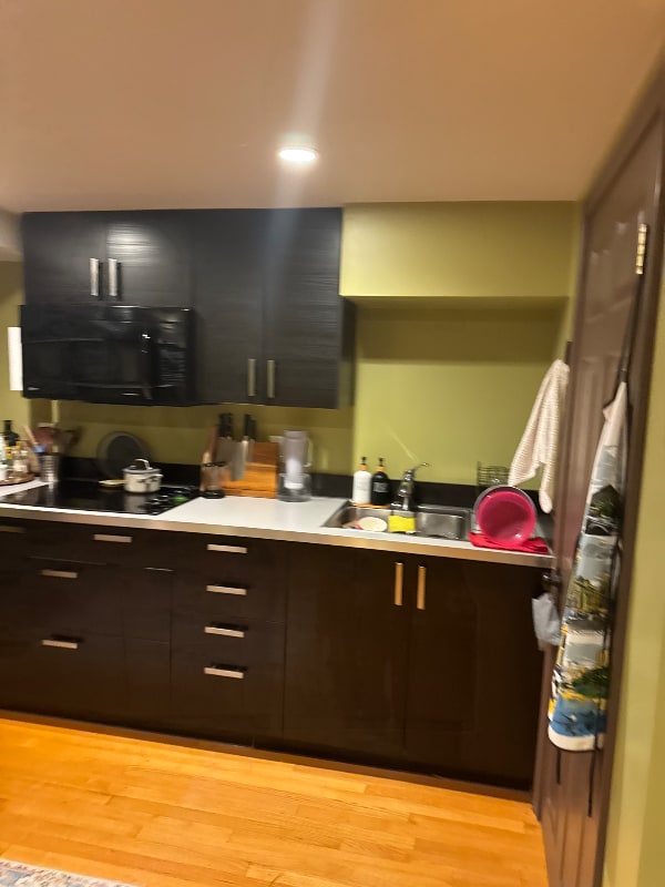Building Photo - 13 Sarsen Stone Way