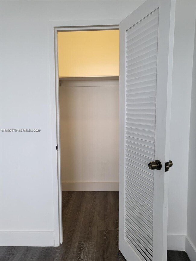 Building Photo - 1865 79th Street Causeway