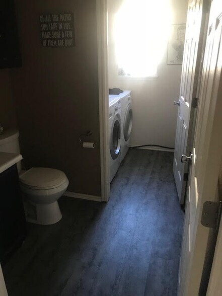 Building Photo - 12121 York St