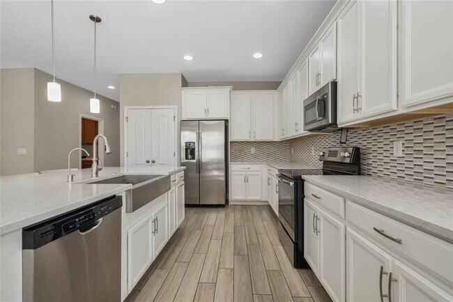Building Photo - 3323 Puxton Dr