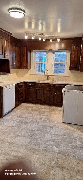 Building Photo - 225 Constitution Ave