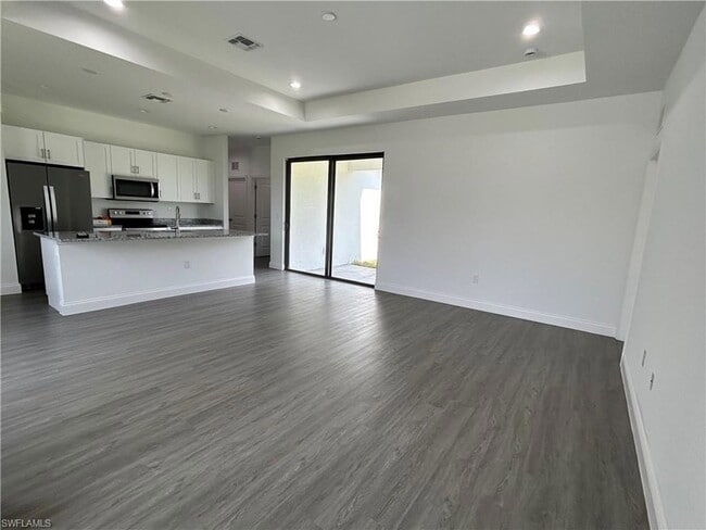 Building Photo - 351 Ranchito Ave
