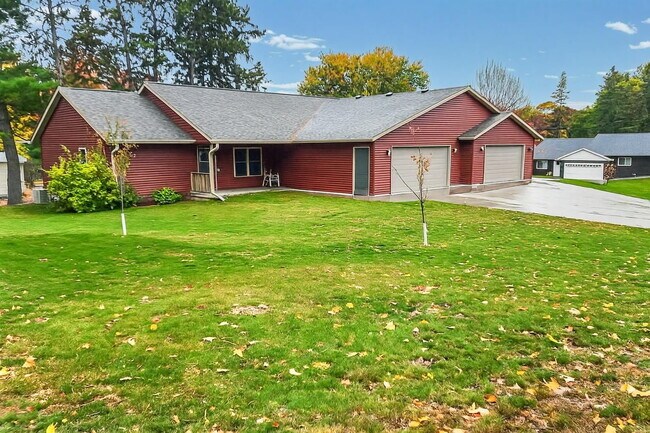 Building Photo - Modern 2022 Built 2 Bedroom, 2 Bathroom Accessible Twinhome with 2 Car Attached Garage!