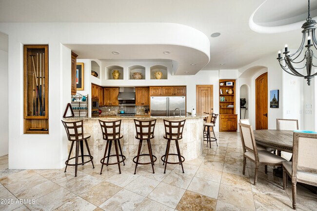 Building Photo - 6649 E Berneil Dr
