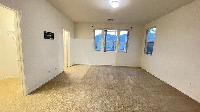 Building Photo - BEAUTIFUL 2,327 SQ FT, 3 BDRM, 2.5 BTHRM, 2 CAR GARAGE, LOCATED NEAR SCHOOLS, SHOPPING, HOSPITAL ...