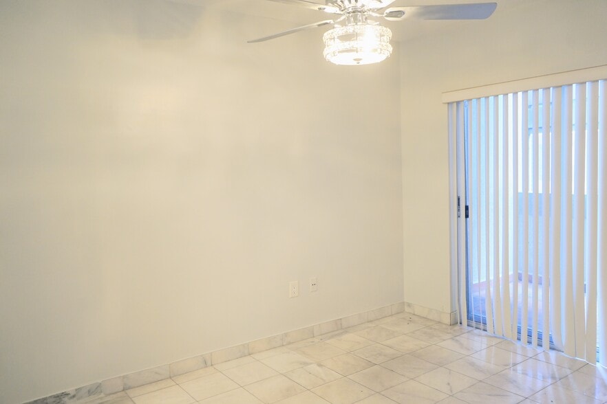 2nd bedroom - 201 NW 7th St