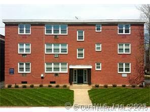Primary Photo - 157 Fountain St
