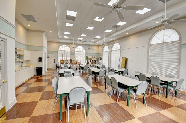 Building Photo - 7470 Chorale Rd
