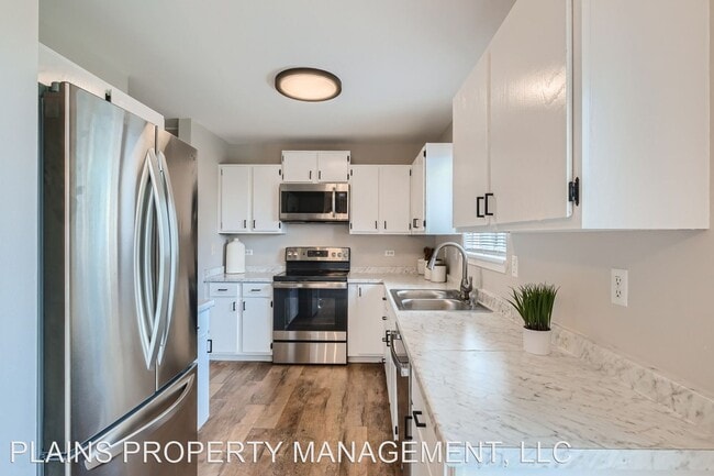 Building Photo - 3 br, 2 bath House - 602 East 24th Street