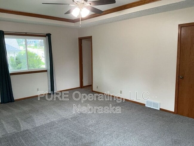 Building Photo - 1008 E Aberdeen Dr