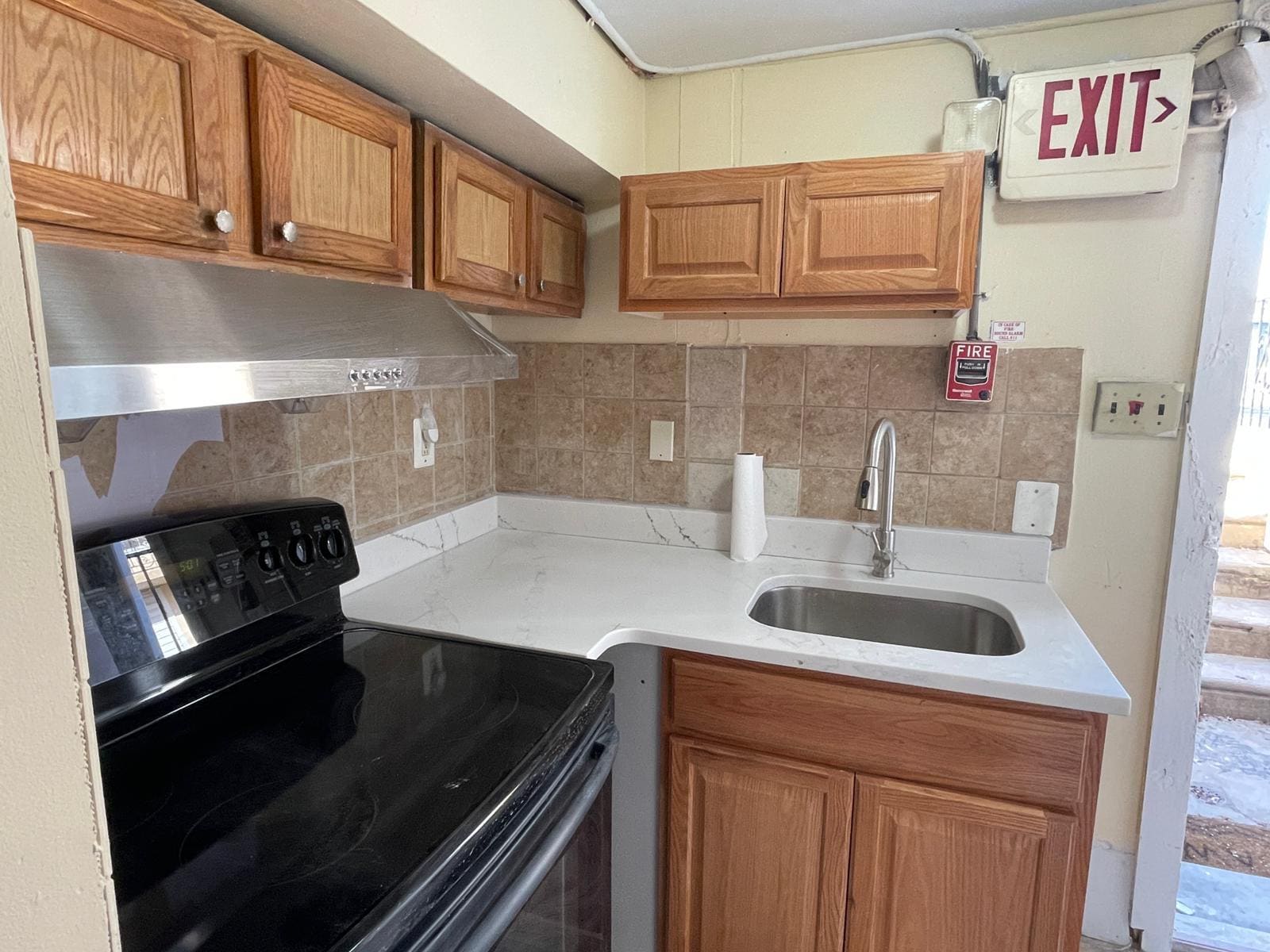 Building Photo - 7247 Charles St