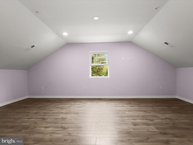 Building Photo - 700 Olney Sandy Spring Rd
