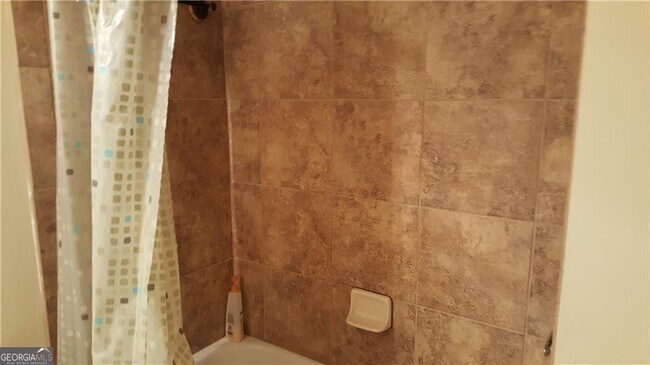 Building Photo - 5120 Meridian Ln