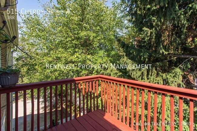 Building Photo - 515 Cherry St