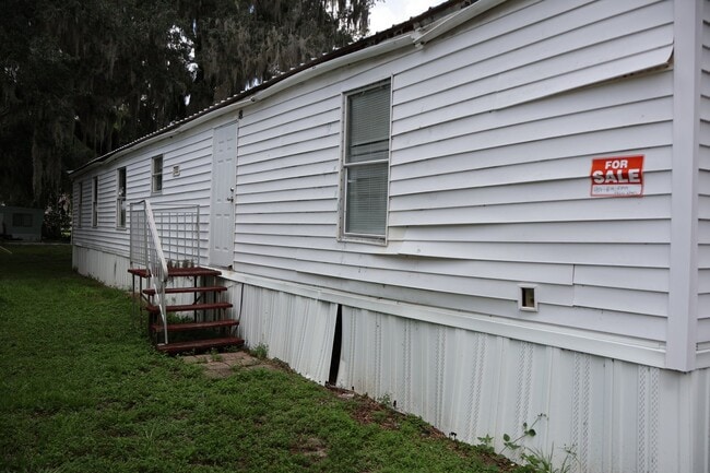 Building Photo - 185 Jonna St