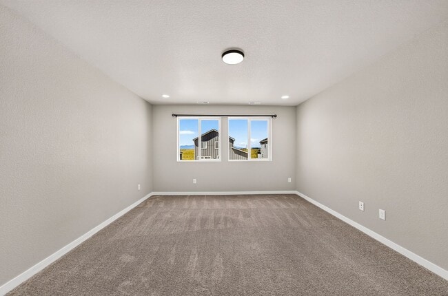 Building Photo - 466 Indian Grass St