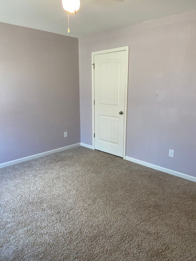 Building Photo - New For Rent in Springville!