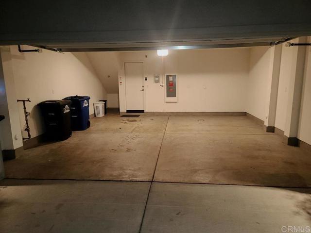 Building Photo - 1655 Sandbanks Dr