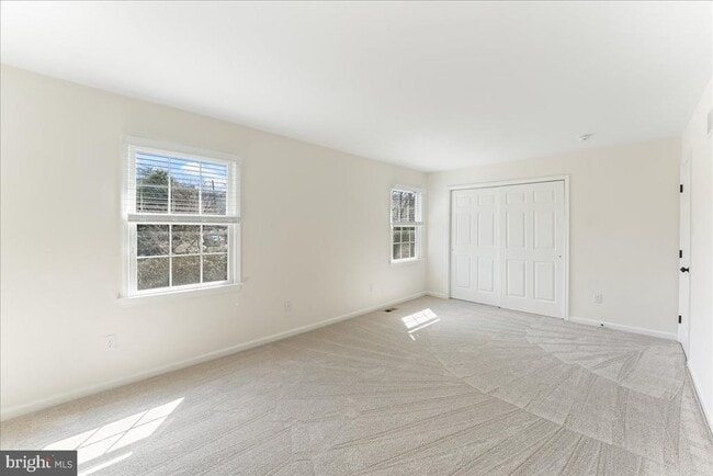 Building Photo - 317 N Olive St
