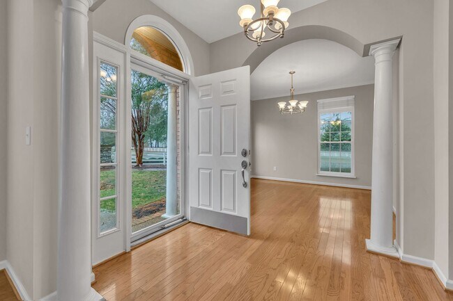 Building Photo - Spotless home for rent in sought after Fie...