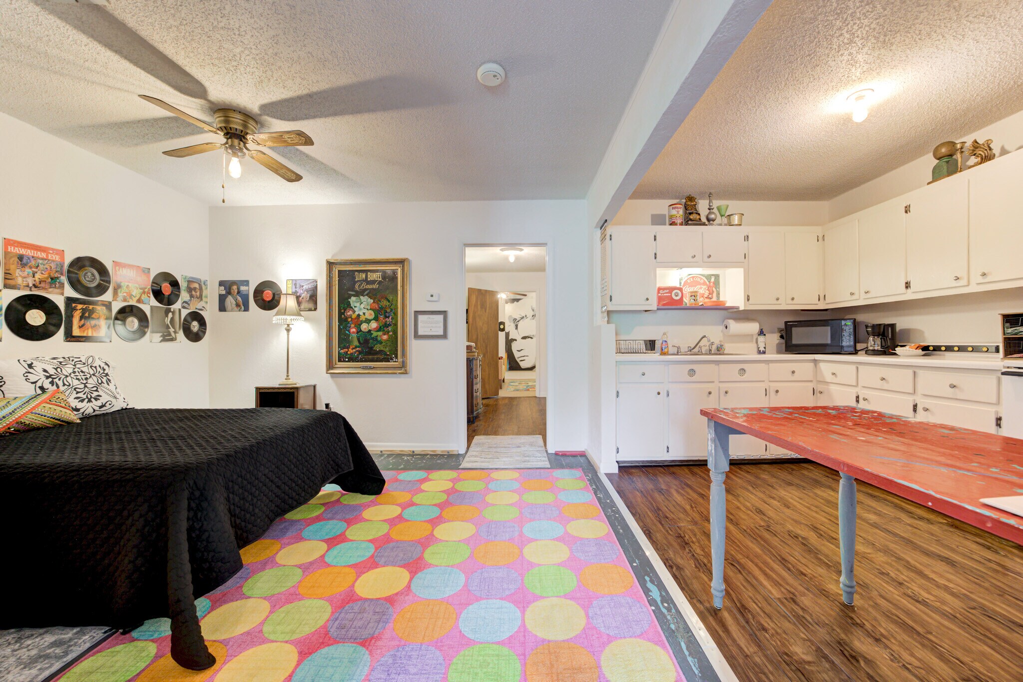 Building Photo - 117 W Harrison Ave