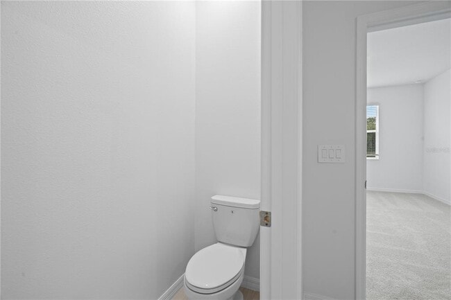 Building Photo - 18156 Pleasantview Blvd