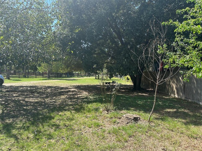 Building Photo - 20314 Great Lake St