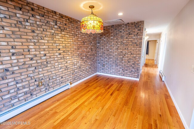 Building Photo - 12 Mayaquez Ln