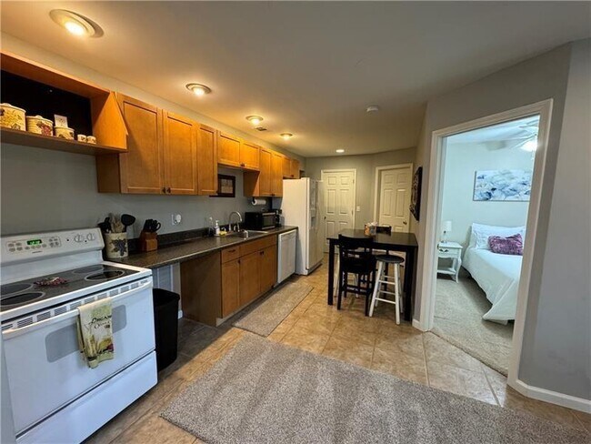 Building Photo - 415 Holland Springs Dr NW