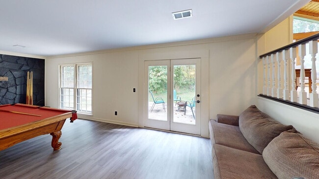 Building Photo - 2431 Weatherford Ct