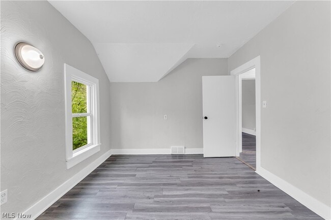 Building Photo - 14131 Berwyn Ave