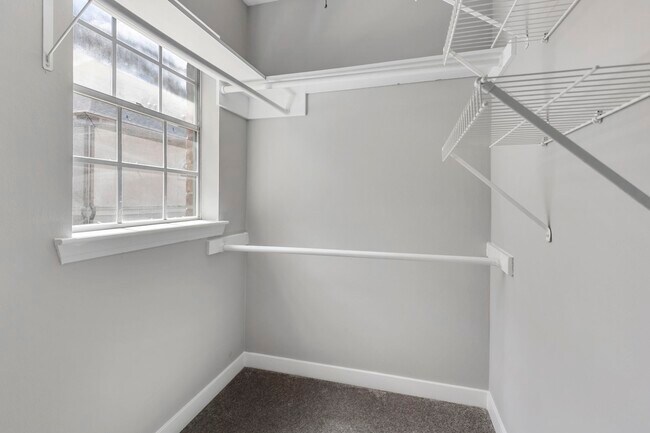 Building Photo - 2226 Nantucket Dr