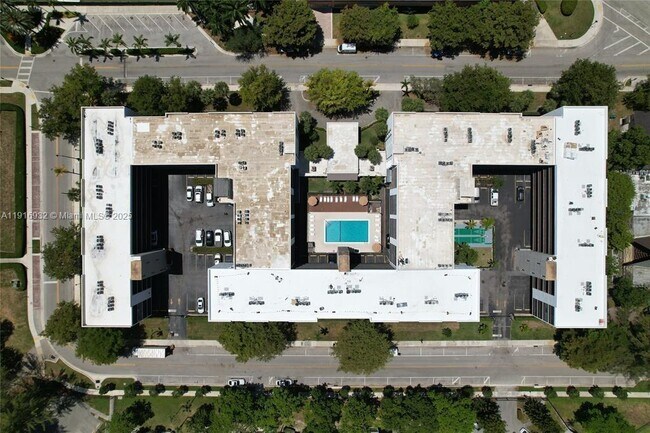 Building Photo - 201 178th Dr