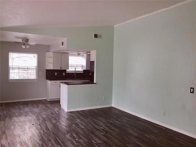 Building Photo - 4624 Bethany Dr