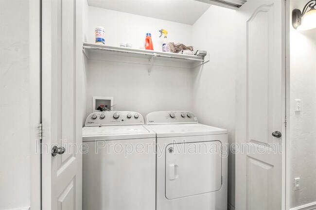 Building Photo - 661 S 2220 W